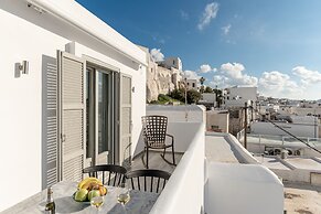 Mariet Naxos Elegant Suites