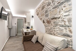 Mariet Naxos Elegant Suites