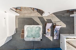 Mariet Naxos Elegant Suites