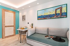 Mariet Naxos Elegant Suites