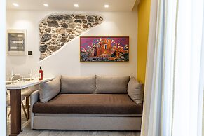 Mariet Naxos Elegant Suites