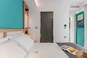 Mariet Naxos Elegant Suites