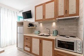 Mariet Naxos Elegant Suites