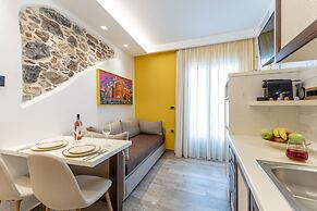 Mariet Naxos Elegant Suites