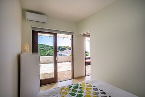 Blue Bay Green View
