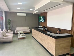 HOTEL SEVEN