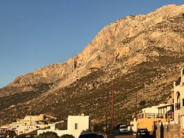 Grande Grotta Studios Armeos Masouri