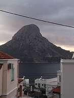 Poets Apertment in Armeos Masouri