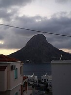 Poets Apertment in Armeos Masouri