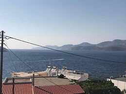 Poets Apertment in Armeos Masouri