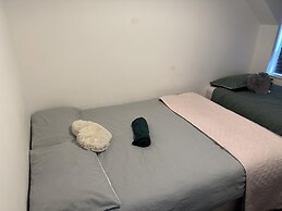 3 Bed, Sleeps 5, Wifi, Free Parking