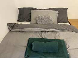 3 Bed, Sleeps 5, Wifi, Free Parking