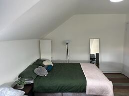 3 Bed, Sleeps 5, Wifi, Free Parking