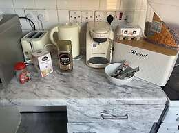 3 Bed, Sleeps 5, Wifi, Free Parking