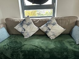 3 Bed, Sleeps 5, Wifi, Free Parking
