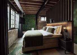 Cousins Boutique Hotel