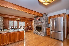 Gone Fish Inn by Taylor Made Deep Creek