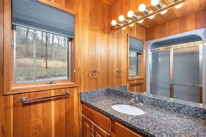 Gone Fish Inn by Taylor Made Deep Creek