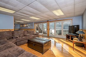 Gone Fish Inn by Taylor Made Deep Creek