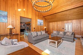 Gone Fish Inn by Taylor Made Deep Creek