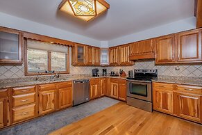 Gone Fish Inn by Taylor Made Deep Creek