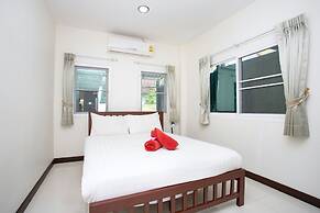 Holiday Bliss 3BR Pool Villa Lancelot 2