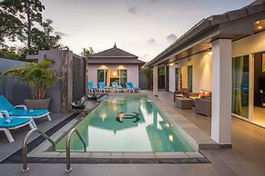 Modern Elegance 3BR Pool Villa Marine