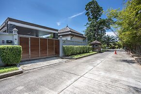 Modern Elegance 3BR Pool Villa Marine