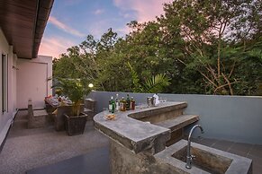 Modern Elegance 3BR Pool Villa Marine