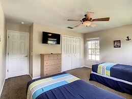 Fantastic 7 Bed 6 Bath In Prestigious Gated Comm. 7 Bedroom Villa by R