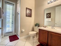 Fantastic 7 Bed 6 Bath In Prestigious Gated Comm. 7 Bedroom Villa by R