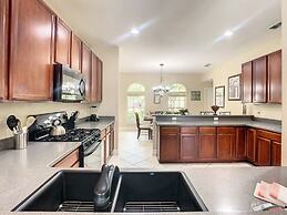 Fantastic 7 Bed 6 Bath In Prestigious Gated Comm. 7 Bedroom Villa by R