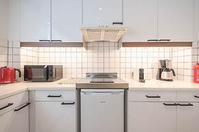 Philippos Acropolis Home by Cloudkeys