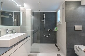 Philippos Acropolis Home by Cloudkeys