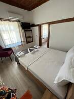 Tas Konak Butik Otel Bungalov