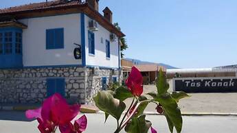 Tas Konak Butik Otel Bungalov