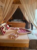 Tas Konak Butik Otel Bungalov