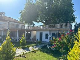 Tas Konak Butik Otel Bungalov