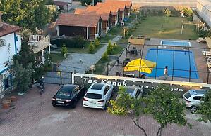 Tas Konak Butik Otel Bungalov