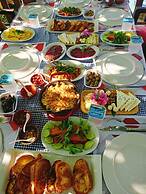 Tas Konak Butik Otel Bungalov