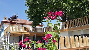 Tas Konak Butik Otel Bungalov