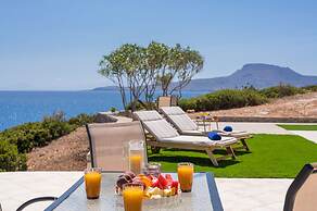 Cap Bleu Seafront Holiday Home