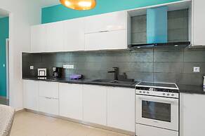 Cap Bleu Seafront Holiday Home