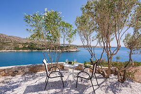 Cap Bleu Seafront Holiday Home