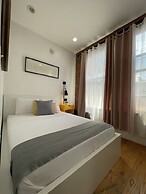 Hotel and the City-Midtown