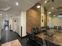 Hotel and the City-Midtown