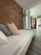 Hotel and the City-Midtown