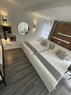 Hotel and the City-Midtown