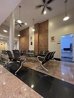 Hotel and the City-Midtown