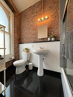 Hotel and the City-Midtown